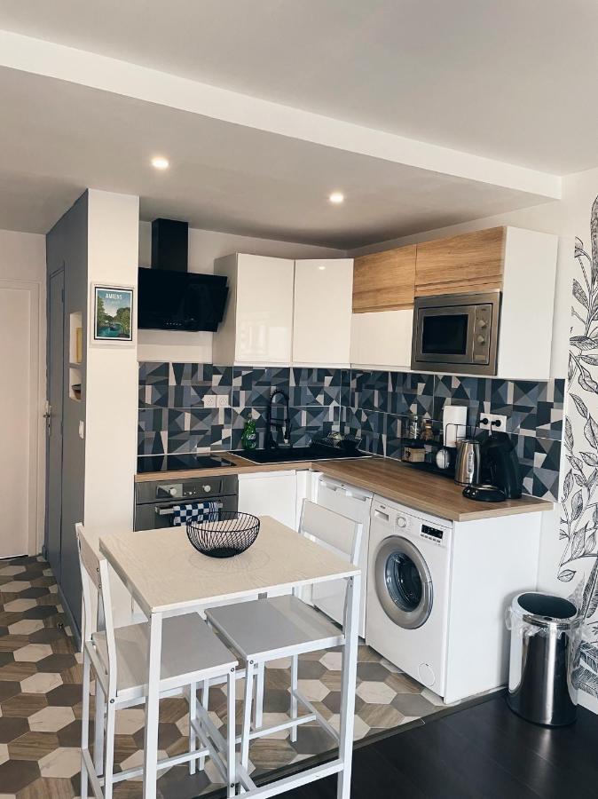 אמיינס New: Appartement Tout Confort + Parking Gratuit מראה חיצוני תמונה